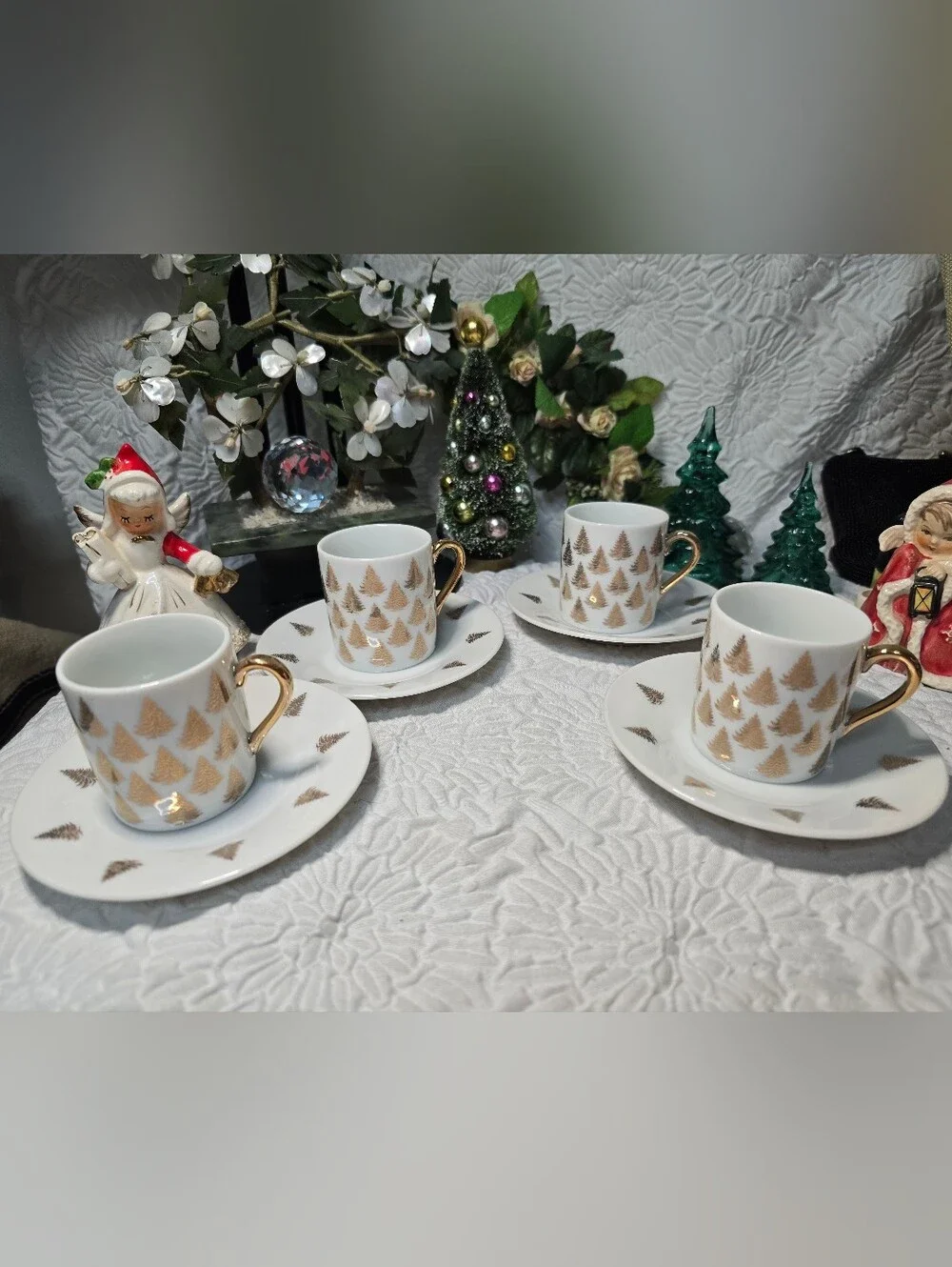 Vintage Centurion Collection Gold Christmas Tree Espresso Cups & Saucers - 8pc